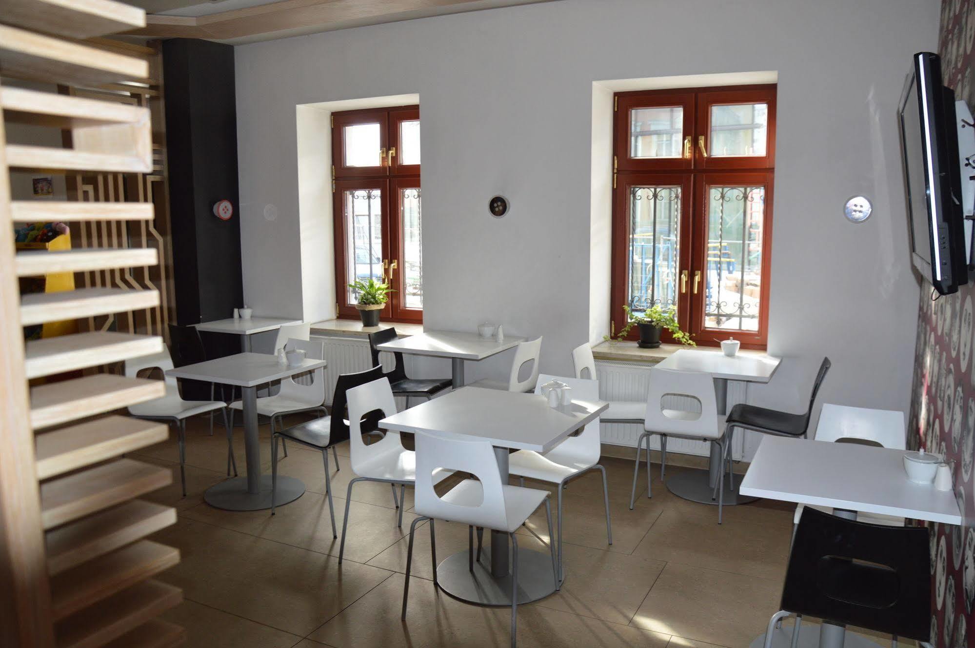 Great Polonia Dwarf Wroclaw Bed & Breakfast ภายนอก รูปภาพ